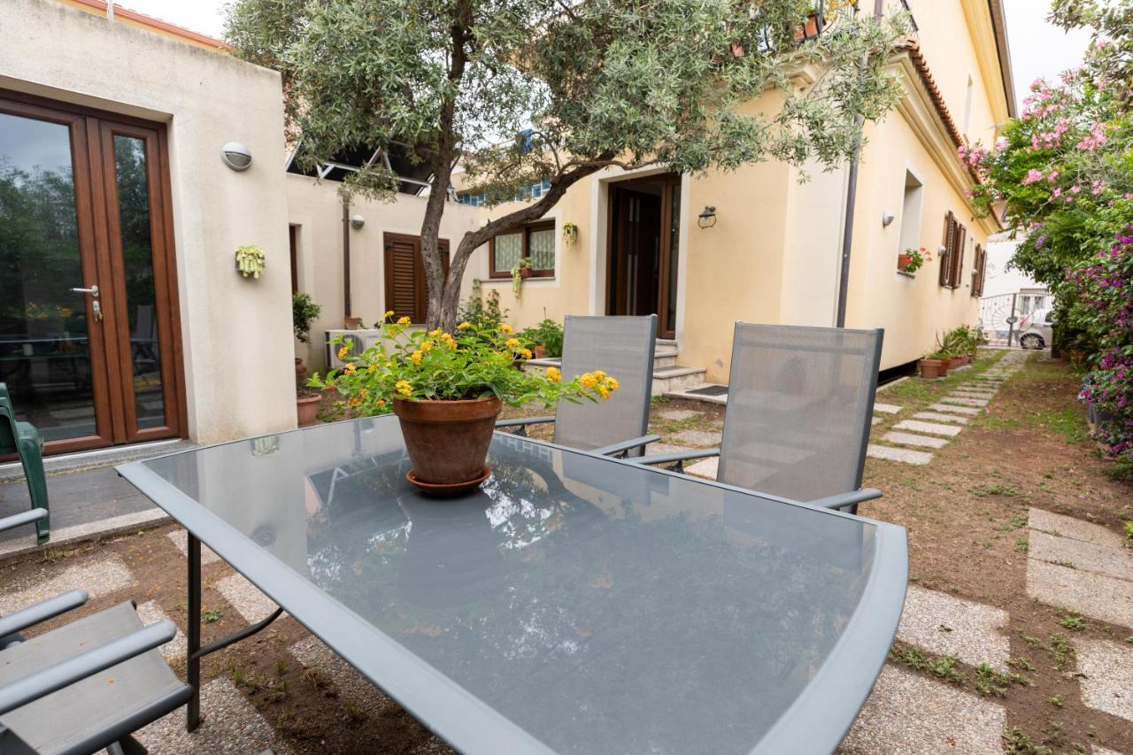 Theo'S Rooms Olbia Exterior foto